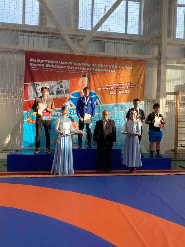 Межрегиональный турнир по вольной борьбе.